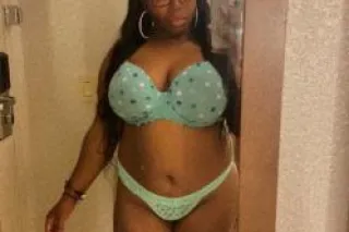 HOLIDAY SPECIAL 40$QV (HEAD ONLY WITH CONDOM)THROATGOAT 👅💦🎄🎅 - Image 6